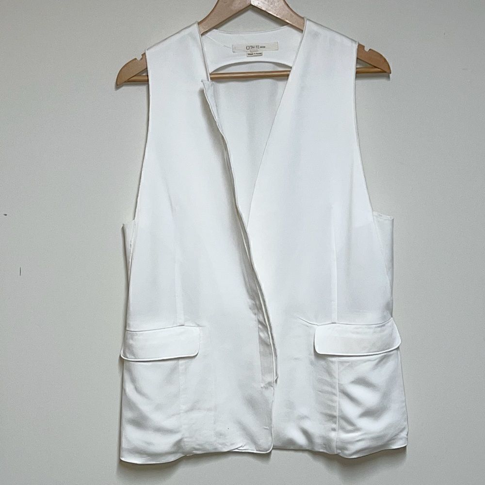 NWT O’2nd  NY classic Cream Sleeveless Blazer Vest Sz 6 $670